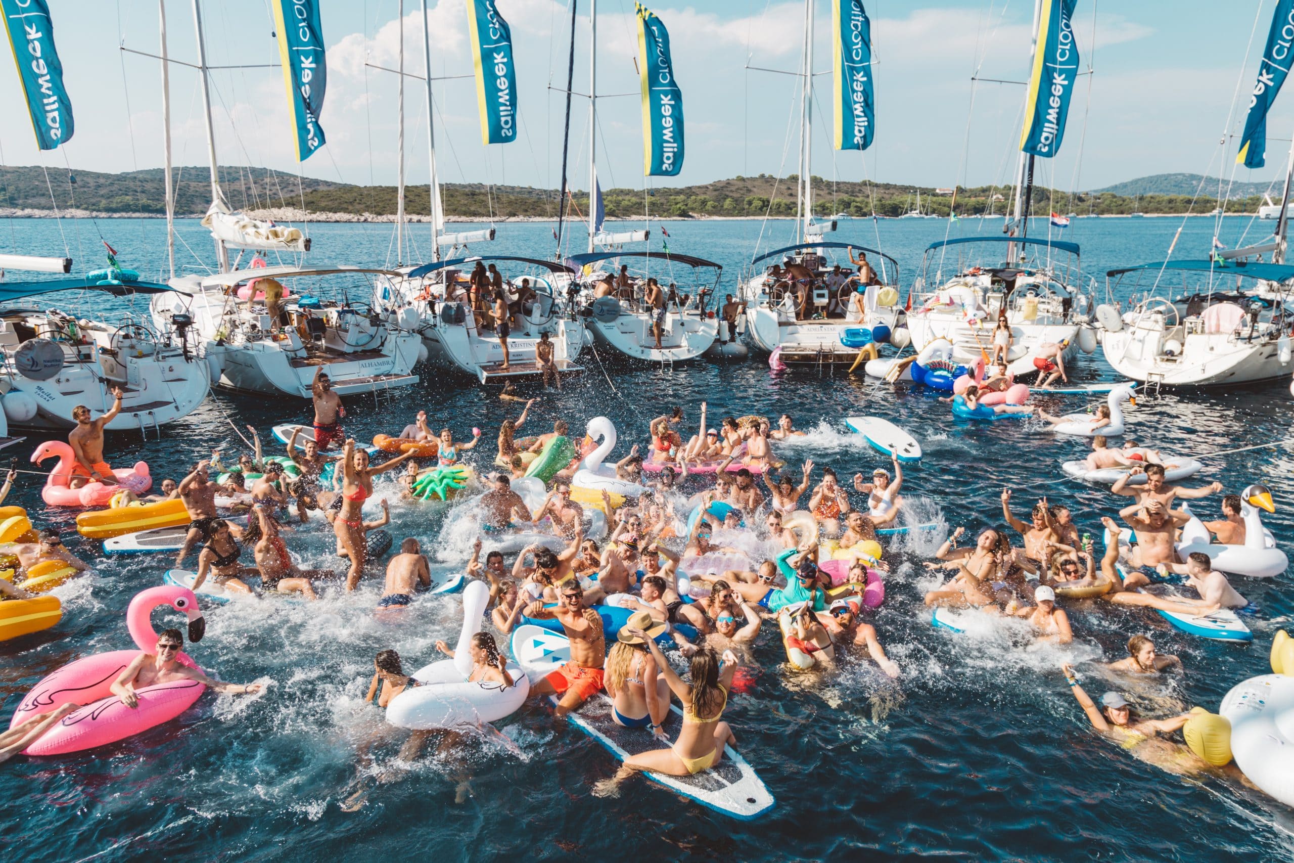 Circle raft party – Pakleni islands