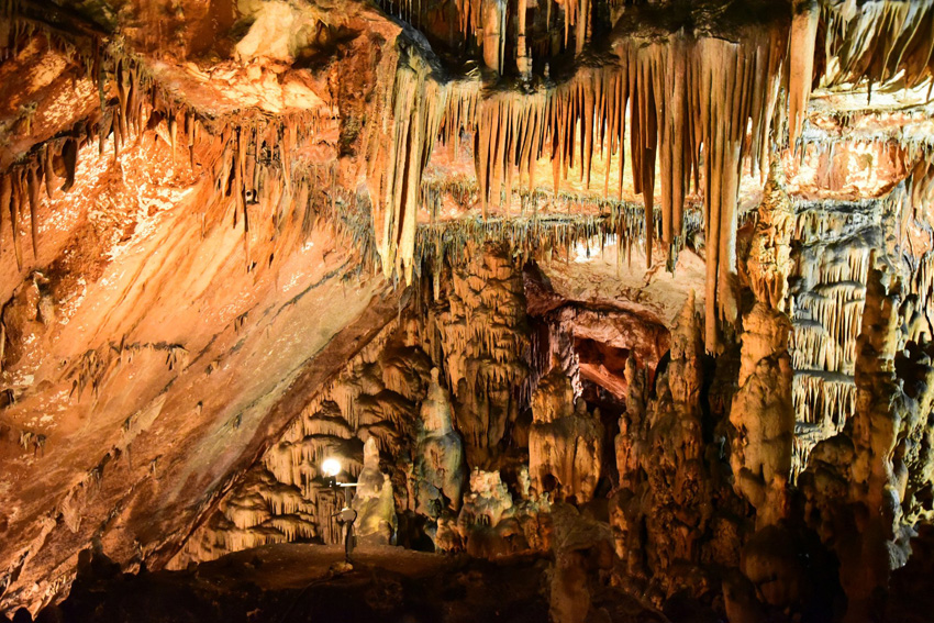 Vranjaca cave, hidden cave in Dalmatia
